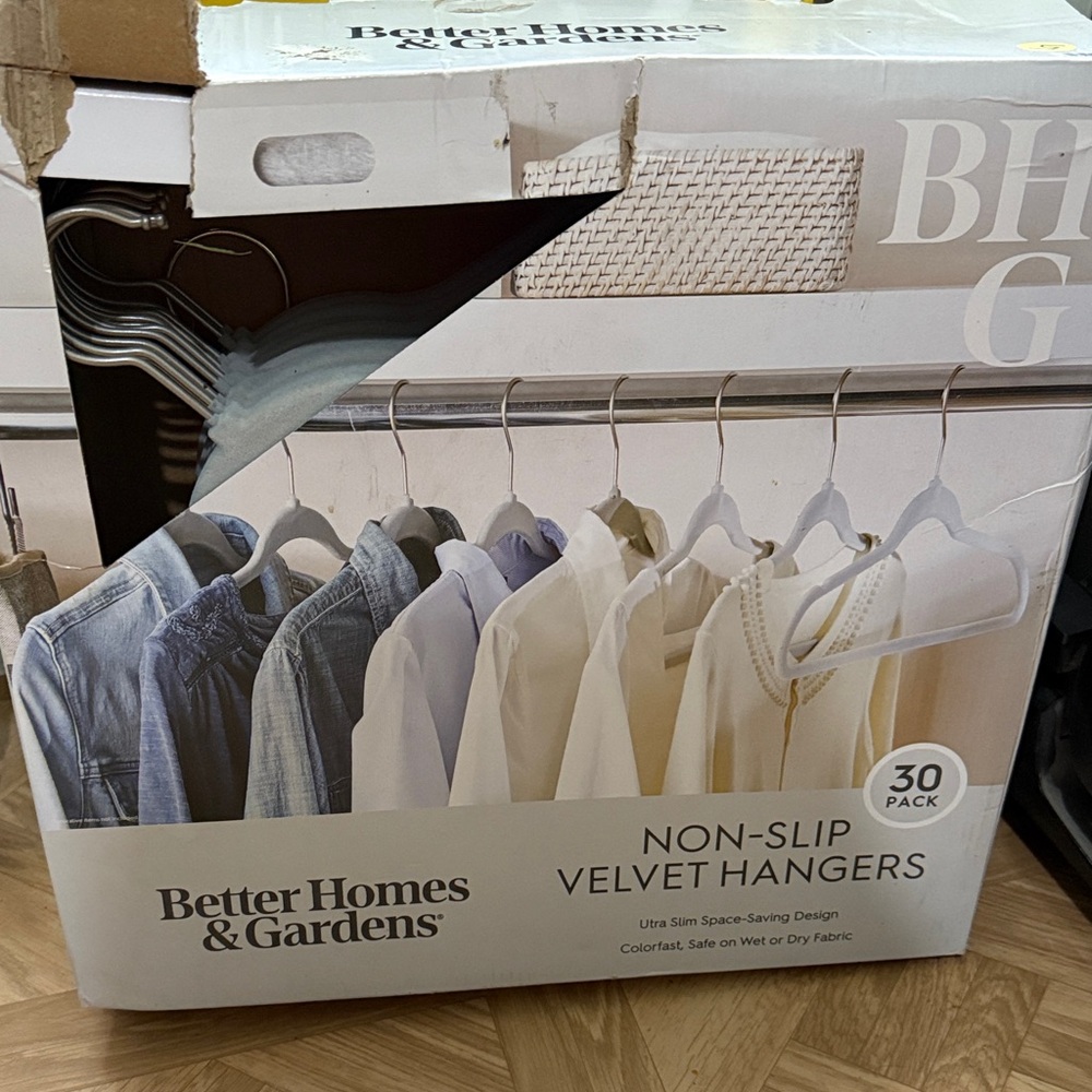 Better Homes And Gardens Velvet Hangers - Cream